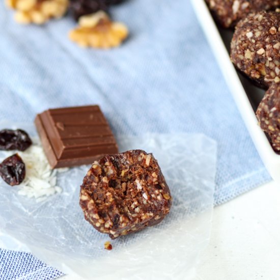 Chocolate Cherry Energy Balls