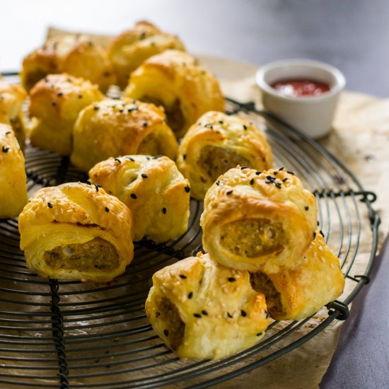 Easy Vegan Sausage Rolls