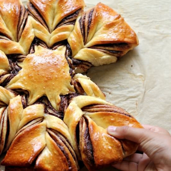 Nutella Flower Bread