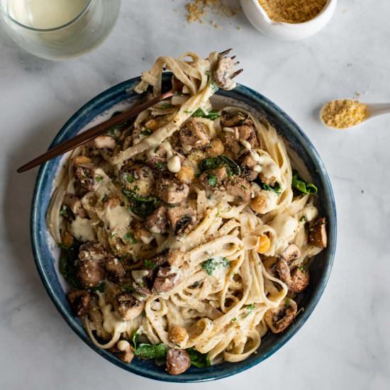 Vegan Cauliflower Alfredo Pasta