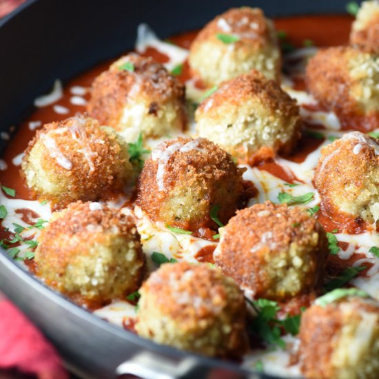 Skillet Chicken Parmesan Meatballs