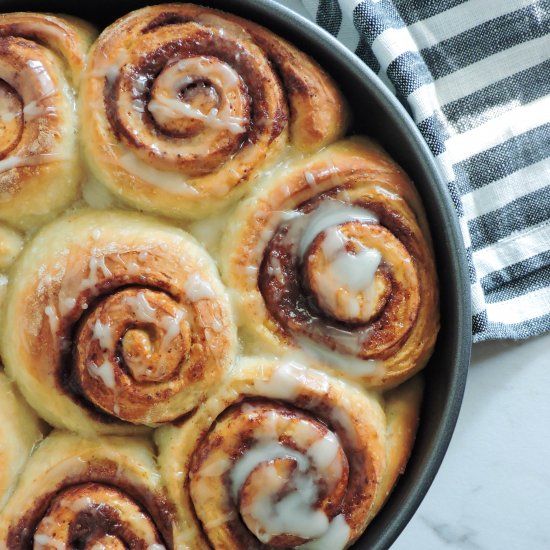 Easy Overnight Cinnamon Rolls