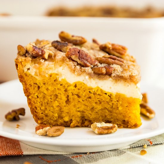 Cream Cheese Pumpkin Crunch Cake