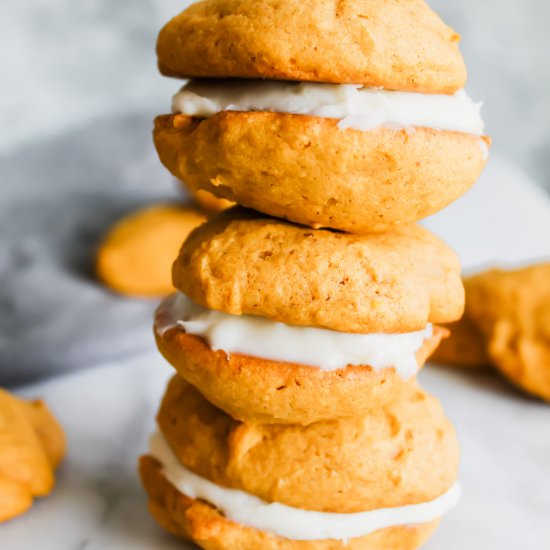 Pumpkin Spice Whoopie Pies!