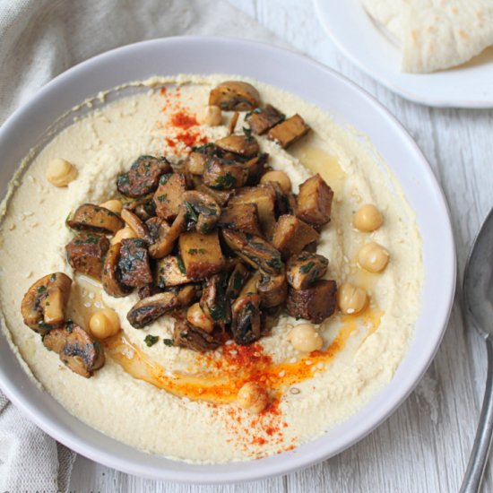 Smooth hummus sauteed mushrooms