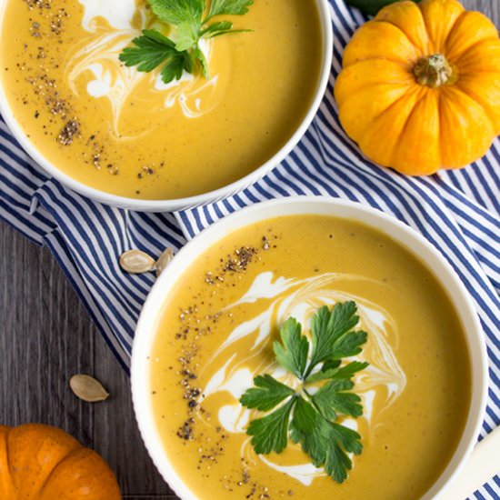 Easy Slow Cooker Pumpkin Soup