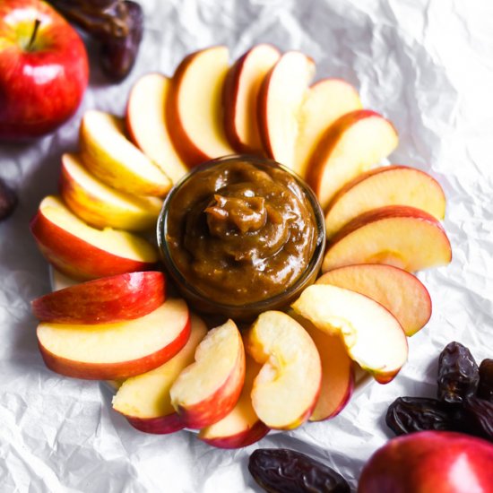 3-Ingredient Raw Date Caramel Sauce