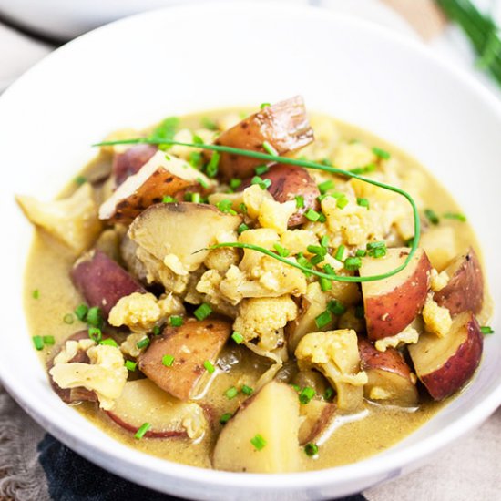 Curried Cauliflower and Potato Soup