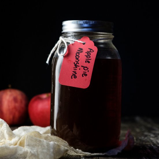 DIY Apple Pie Moonshine