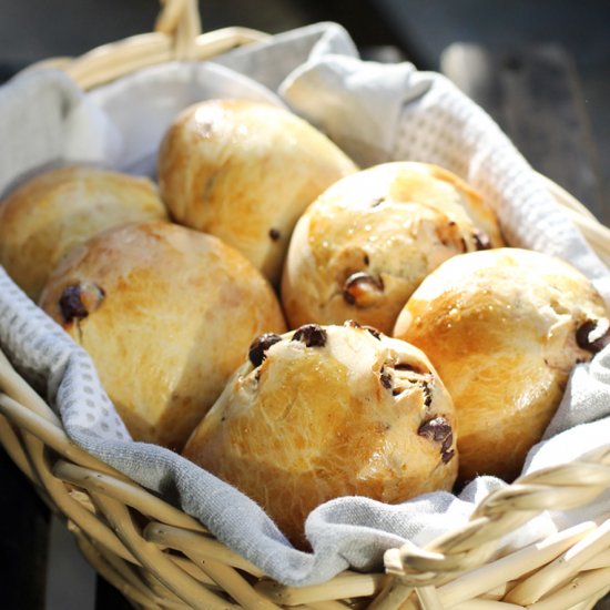 Sweet Buns with Cardamom