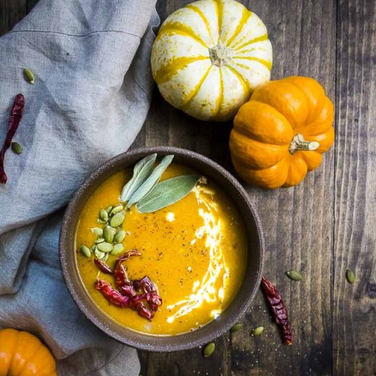 Coconut Curry Pumpkin Soup