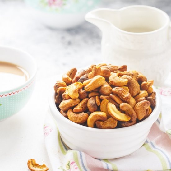 SPICY ROASTED CASHEW NUTS