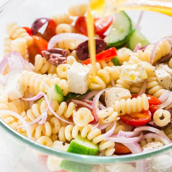 Easy Greek Pasta Salad