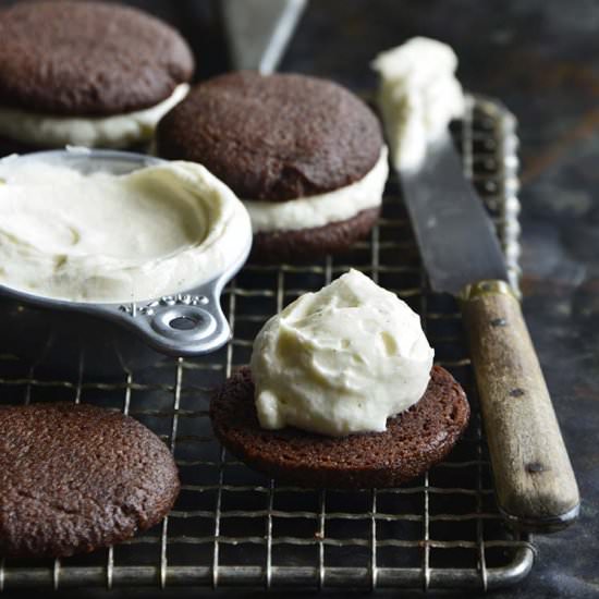 Low Carb Chocolate Whoopie Pies