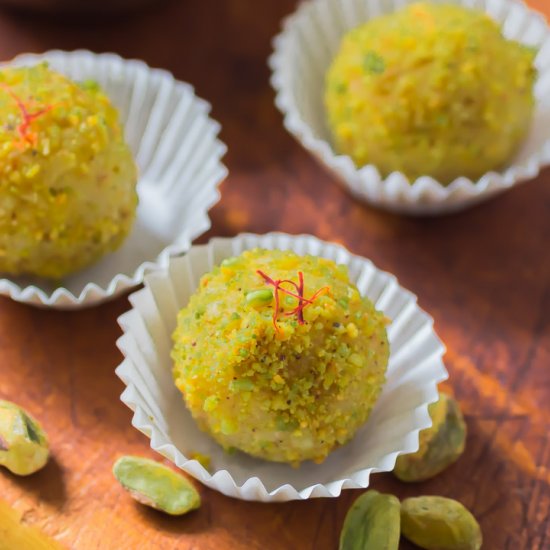 Coconut Ladoo