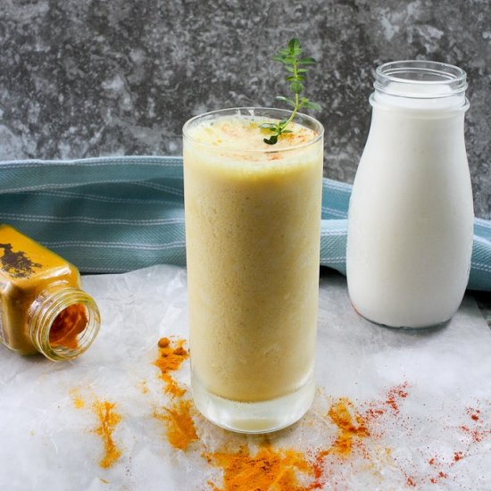 Turmeric Smoothie (Golden Milk)