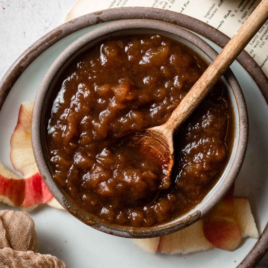 Homemade Slow Cooker Apple Butter