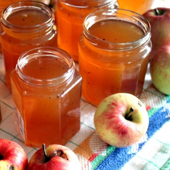 Apple Jelly with Bozze