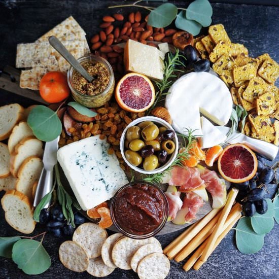 How to Create a Fall Cheeseboard