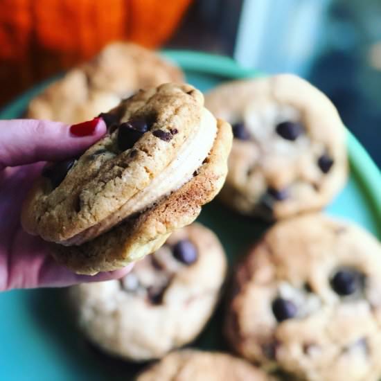 Pumpkin Cinnamon Cookie Sandwiches