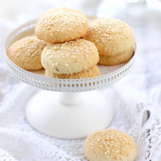 Sesame cookies