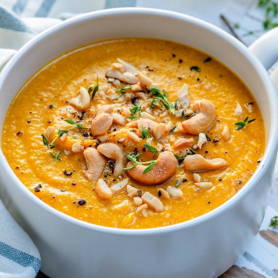 Easy & Creamy Pumpkin Soup