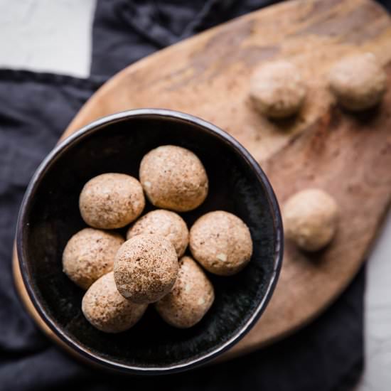 Almond Protein Balls