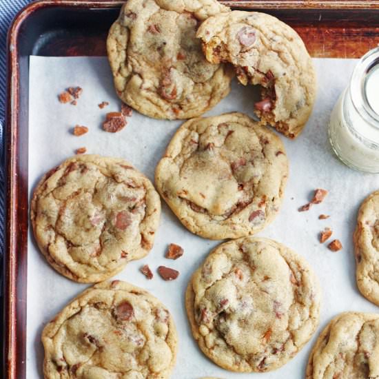 Chocolate Chip Skor Bar Cookies