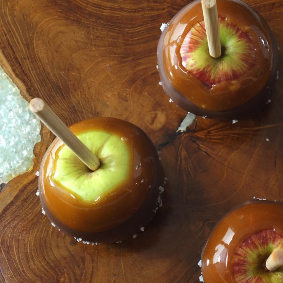 Chocolate Sea Salt Caramel Apples