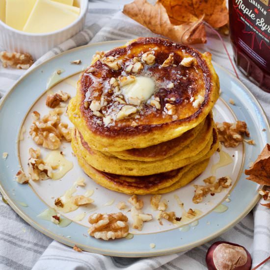 Easy Healthier Pumpkin Pancakes