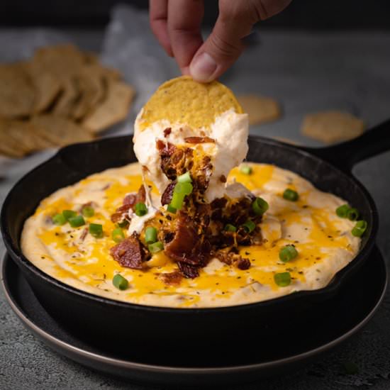 Warm Bacon Ranch Cheese Dip