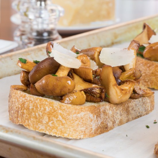 Buttery Chanterelle Mushrooms