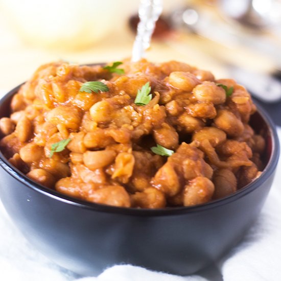 Slow Cooker Maple Baked Beans