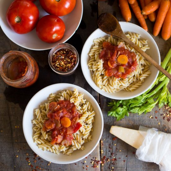 chunky canned Italian tomato sauce