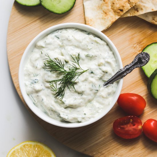 5 Ingredient Vegan Tzatziki