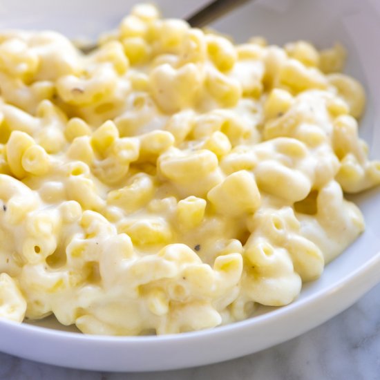 Easy Ultra Creamy Mac and Cheese