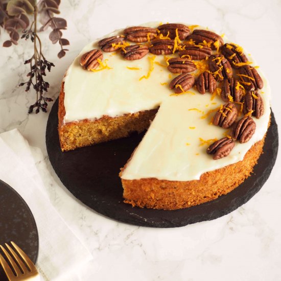 Moist & Spicy Carrot Cake