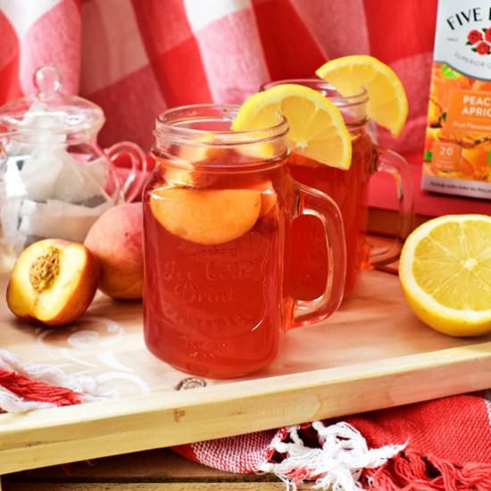 Spiked Lemon and Peach Iced Tea