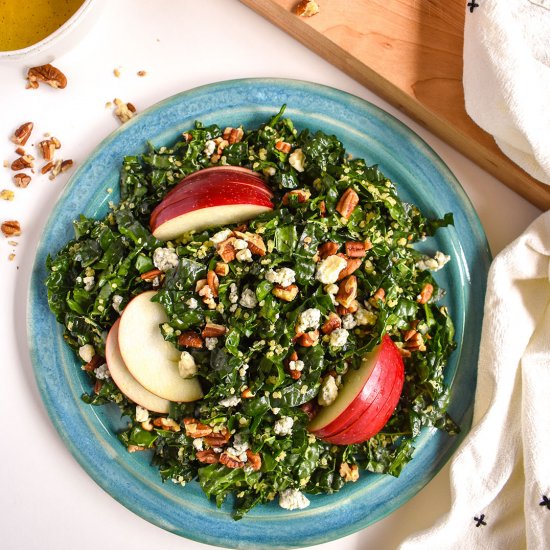 Hearty Kale Quinoa Apple Salad