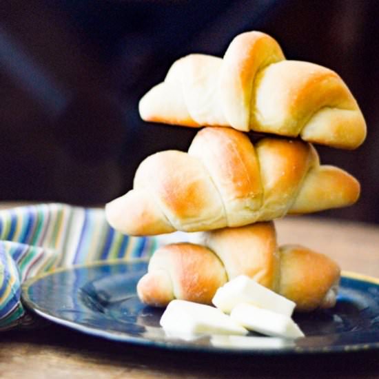 Homemade Buttery Bread Rolls