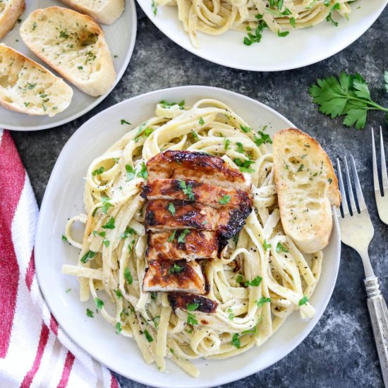 BBQ CHICKEN FETTUCCINE ALFREDO