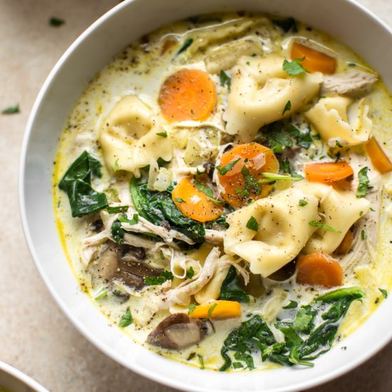 Chicken Spinach Tortellini Soup