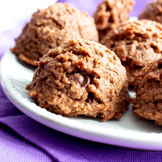 Paleo Chocolate Coconut Macaroons