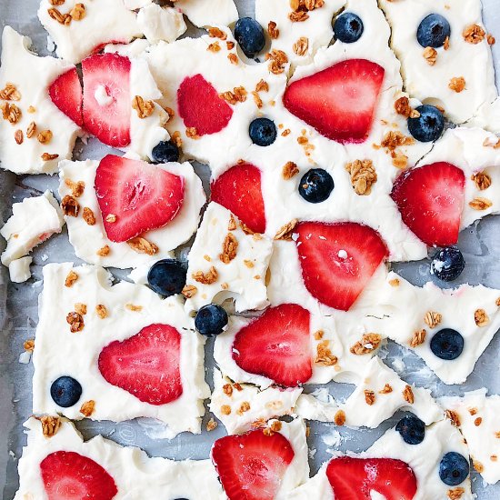 Frozen Greek Yogurt Berry Bark