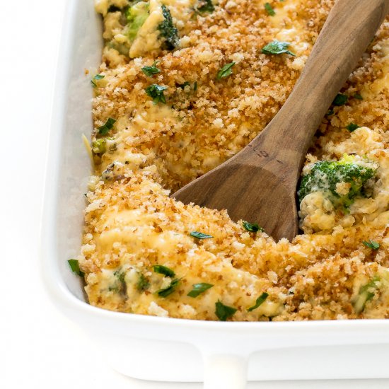 Cheesy Broccoli Quinoa Bake