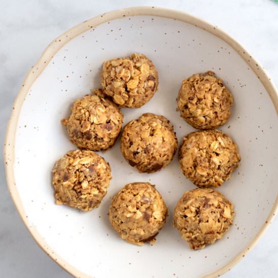 Oatmeal Peanut Butter Energy Bites