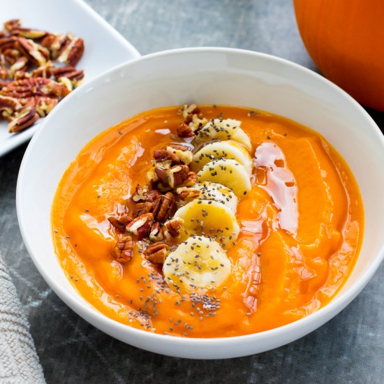 Pumpkin Maple Pecan Smoothie Bowl