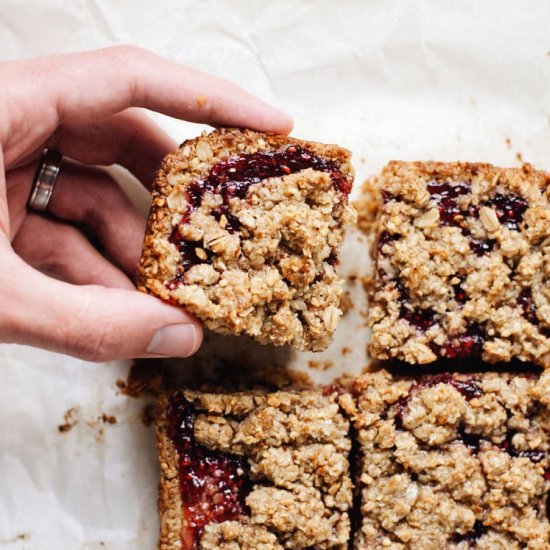 6 Ingredient Raspberry Oatmeal Bars