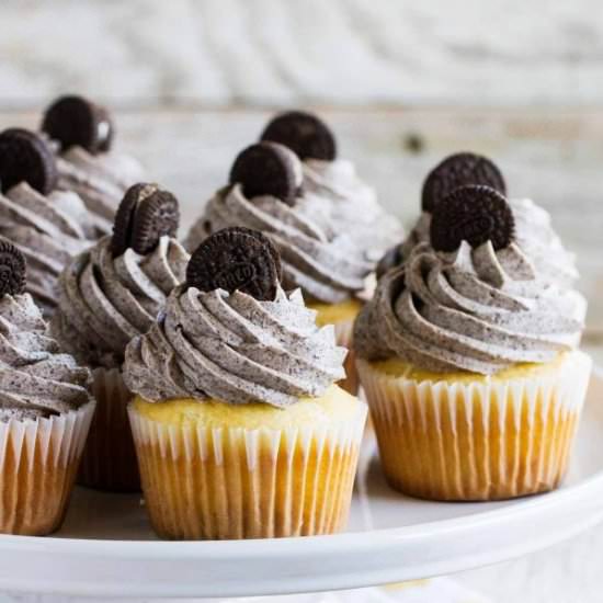 Cookies and Cream Cupakes