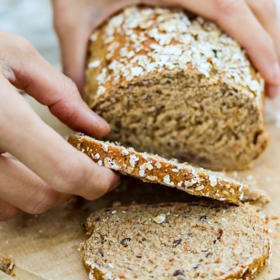 Easy whole-grain and oat bread